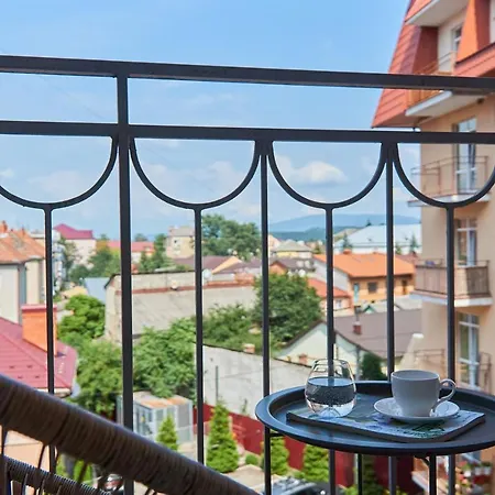 Apartment без відключень електроенергії! Lux Mukatschewo