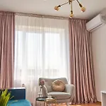 דירה Lux